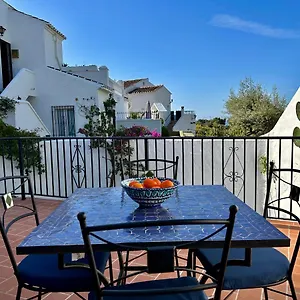 villa-with-beautiful-shared-garden-in-nerja.1costadelsol.com/